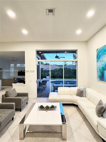 3806 Oak Ridge Cir, Weston, FL 33331 - photo 3