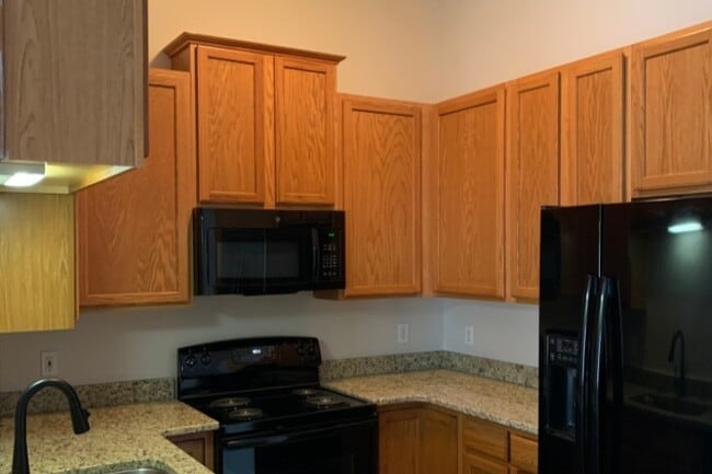 Twin Fountains, Mason, OH 45040 - photo 2