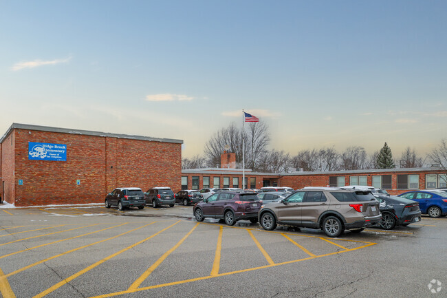 Ridge-Brook Elementary School, Parma