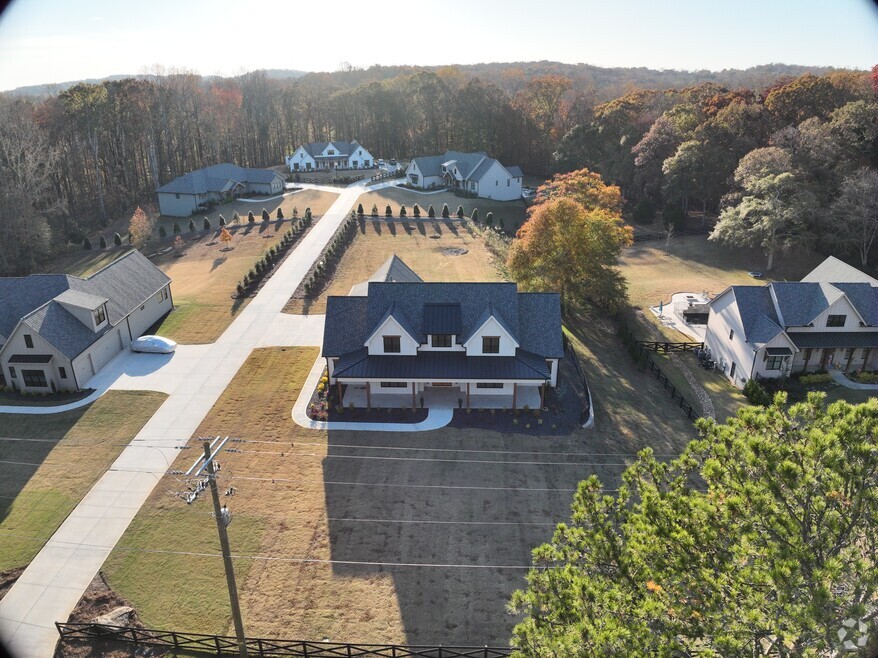 9220 Waldrip Rd, Gainesville, GA 30506 - photo 2