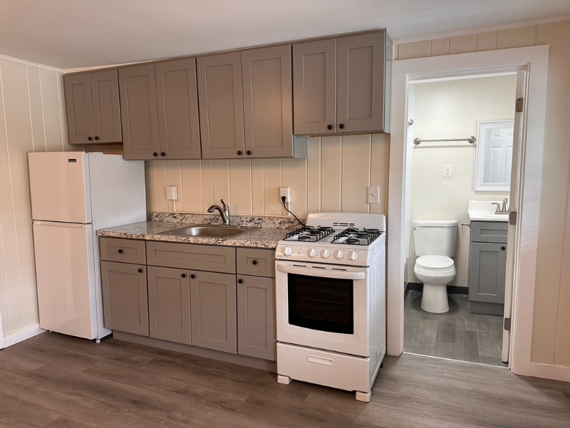 187 West St unit 12, Hatfield, MA 01088 - photo 1