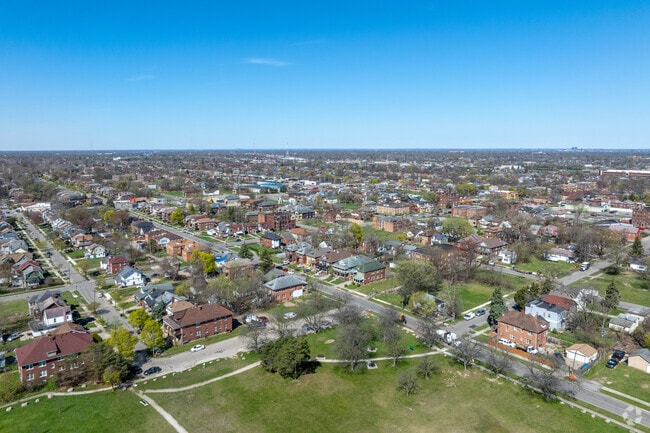 Dexter-Linwood is centrally located in Detroit and is close to downtown and Wayne State.