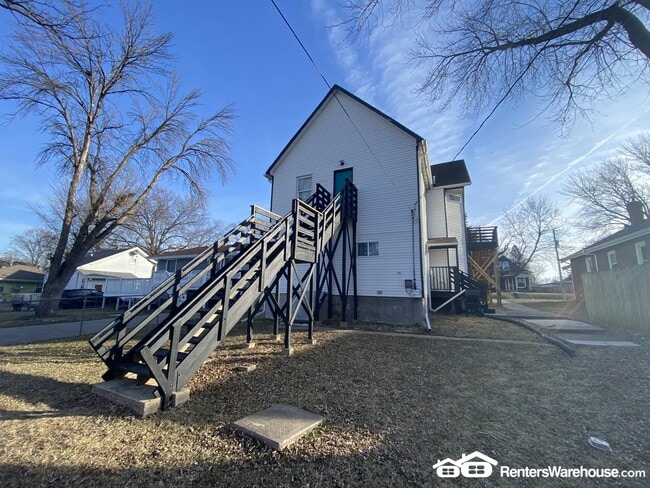 3916 9th St, Des Moines, IA 50313 - photo 6