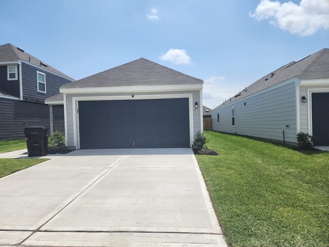 8110 Alpine Bearberry Dr unit ID1283921P, Houston, TX 77016 - photo 6