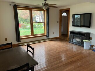 4454 Floyd Dr, Columbus, OH 43232