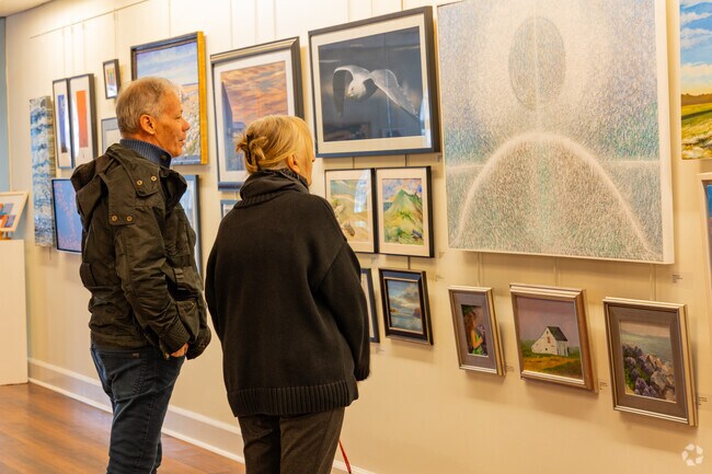Residents can enjoy plenty of art galleries in Southampton.