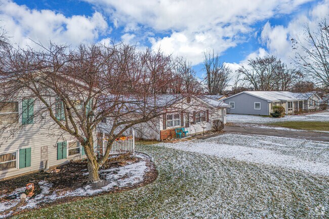 Residents take pride in properly landscaping their lawns in Bass-Leesburg Civic.