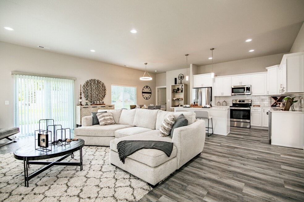 The Earl Twin Homes, Bismarck, ND 58504 - photo 1