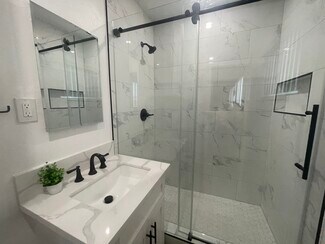 13521 Woodruff Ave, Bellflower, CA 90706