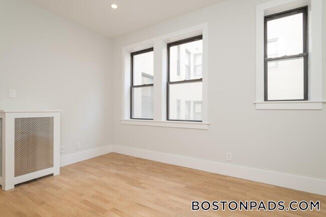 8 Elko St unit 1, Boston, MA 02135 - photo 6