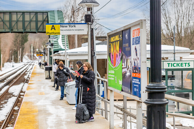 Catch the train to NYC from the Cold Spring Harbor train stop which is right in West Hills.