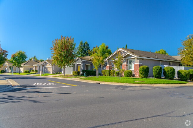 Wide clean streets allow for plenty of parking in North West Elk Grove.