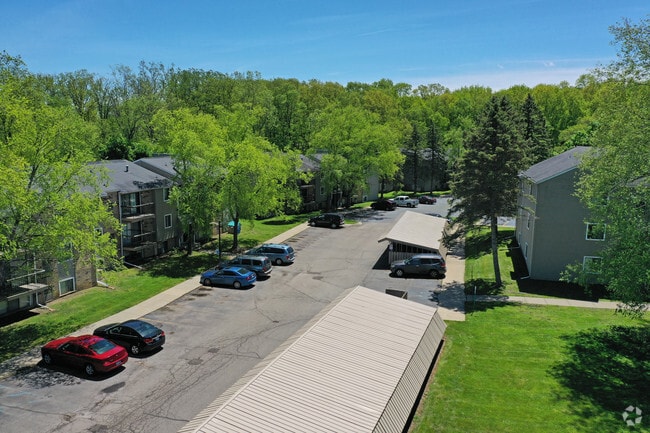 Autumn Woods, Jackson, MI 49203 - photo 3