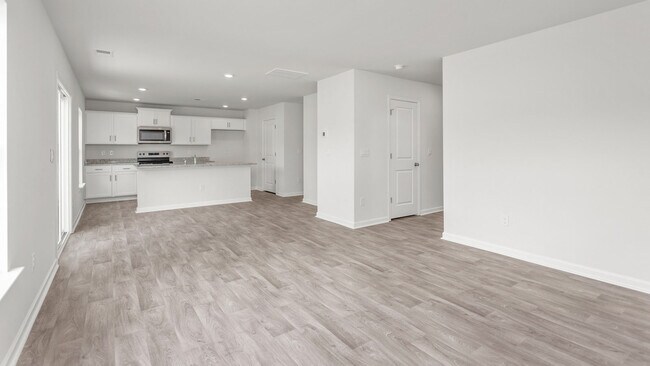 308 Aspen Place Ct, Thomasville, NC 27360 - photo 7