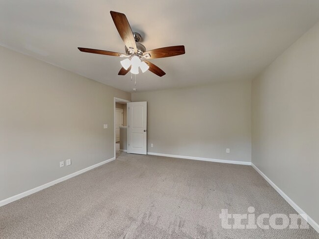 4120 Devonwood Ct, Greensboro, NC 27405 - photo 6