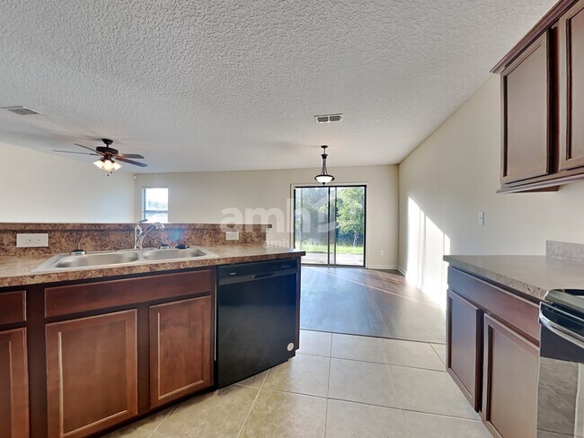 9630 Mayville Dr E, Jacksonville, FL 32222 - photo 7