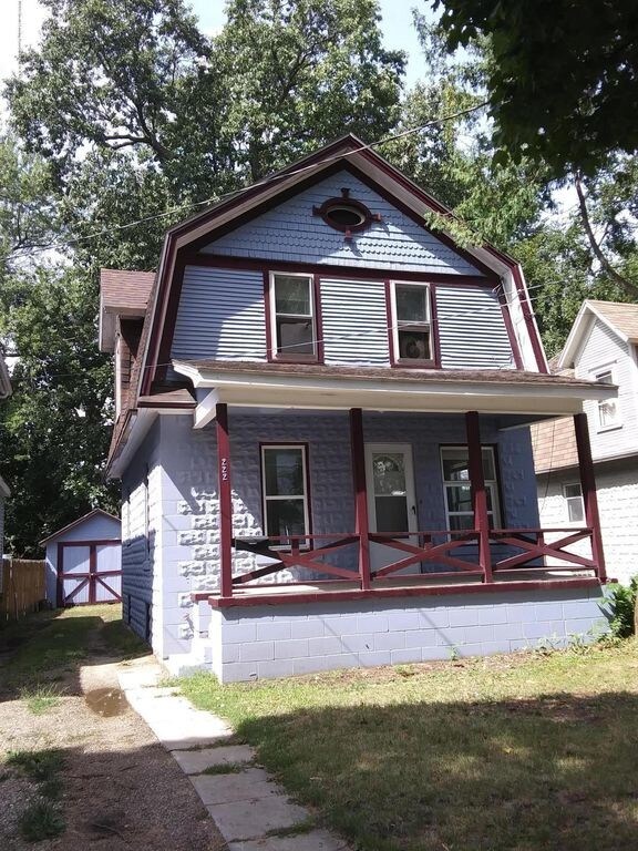 222 Lathrop St, Lansing, MI 48912