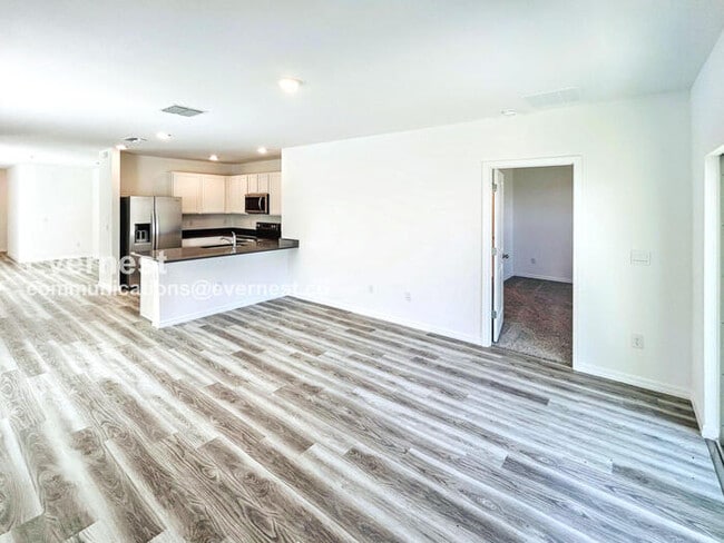 10650 Dusty Boot Rd, Land O' Lakes, FL 34638 - photo 6