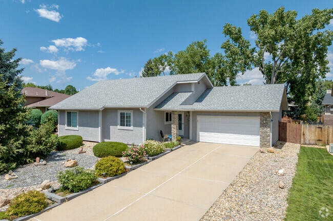Find modern ranch-style homes in the Cheyenne Hills neighborhood.