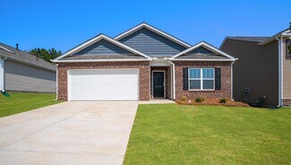 516 Sapling Gap Rd, Greer, SC 29651