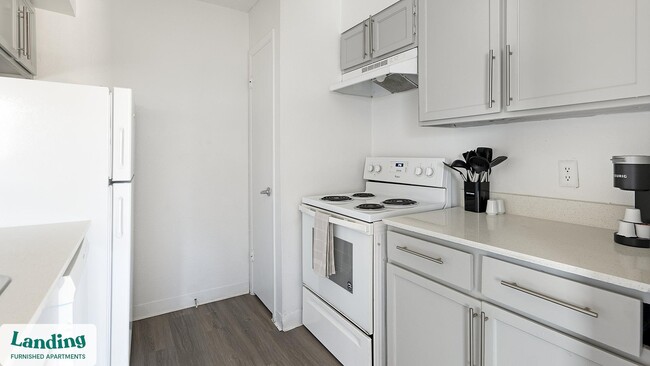 1071 Clayton Ln unit M0509, Austin, TX 78723 - photo 2