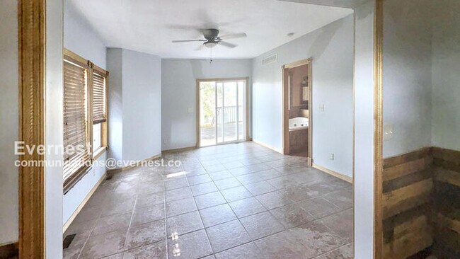 1609 W 26th St, Lawrence, KS 66046 - photo 7