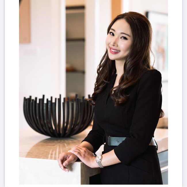 Agent Photo