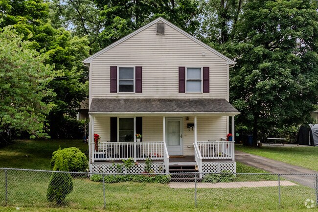 Colonial Revival architecture reflects a prominent style that gained popularity in Clay Arsenal.