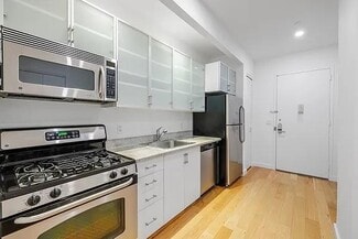 37 Wall St Unit 9Q, New York, NY 10005