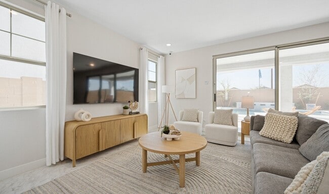 8042 W Royal Palm Rd, Peoria, AZ 85345 - photo 7