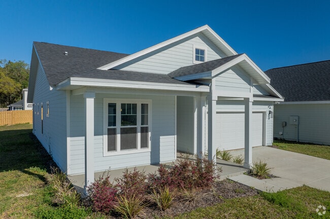 Keep your neighbors close in the modern developments of Alachua.