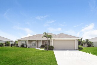 27429 Tierra Del Fuego Cir, Punta Gorda, FL 33983