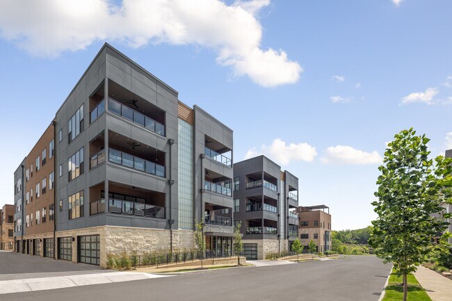 2316 Quarry Trails Dr unit 37330704, Hilliard, OH 43026 - photo 3