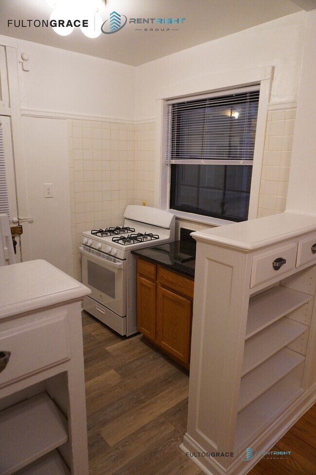 5018 N Lincoln Ave unit 2505-B2, Chicago, IL 60625 - photo 4