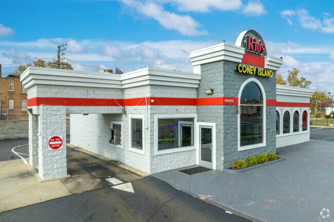 Wade residents grab a bite at Rio’s Coney Island, a local favorite on Gratiot Avenue.