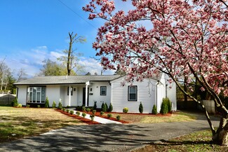 19 Primrose Ave W, White Plains, NY 10607