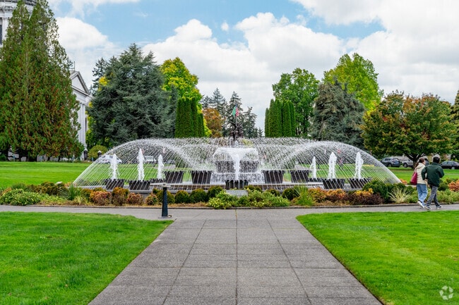 Southeast Capitol locals can tour the iconic Washington State Capitol and campus grounds.