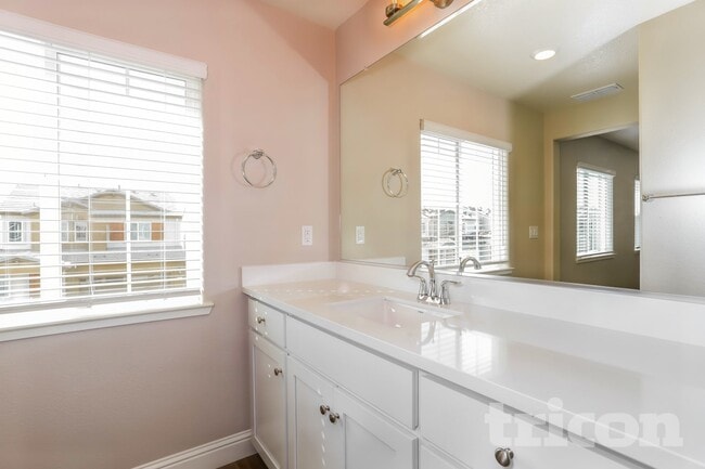 817 Chisel Ville Ln, Lincoln, CA 95648 - photo 2