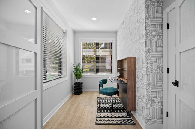 4844 Ingersoll Ave, Des Moines, IA 50312 - photo 2