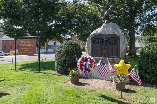 The Memorial Town Green in Cromwell is dedictad to WW1 veterans.