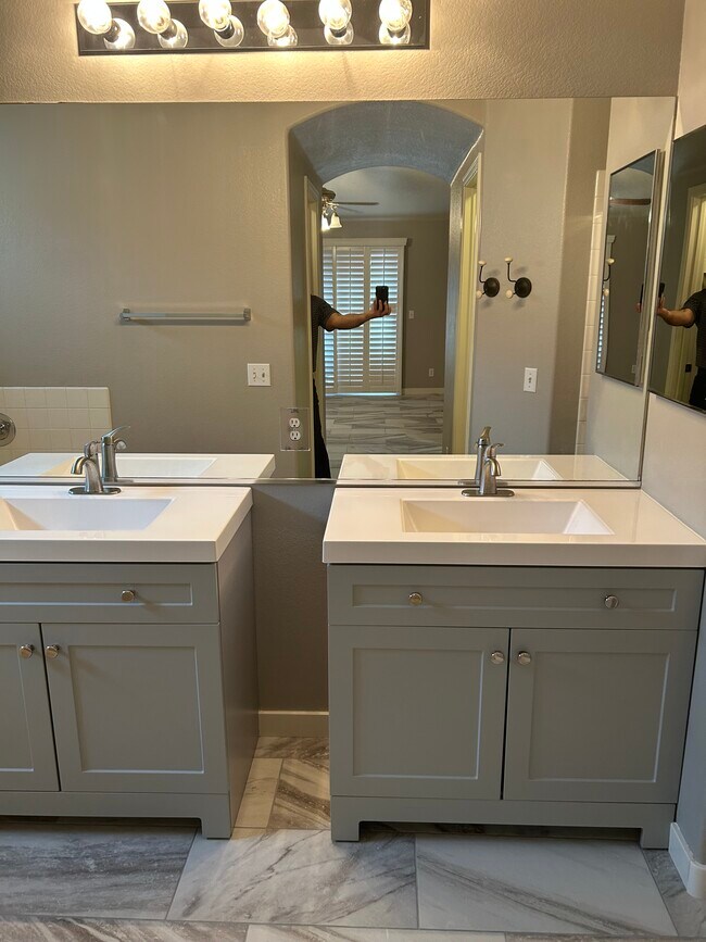 4207 Oak Bay Way, North Las Vegas, NV 89032 - photo 7