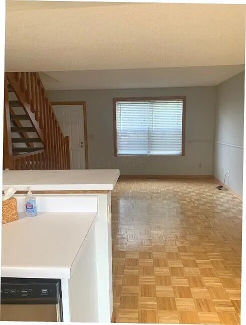 5125 Singleton Dr, Hilliard, OH 43026 - photo 3