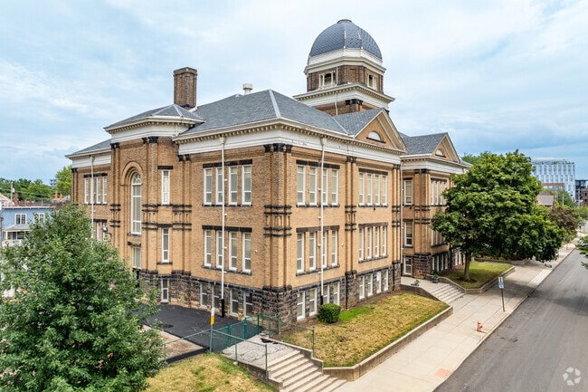 Hubbard Elementary School