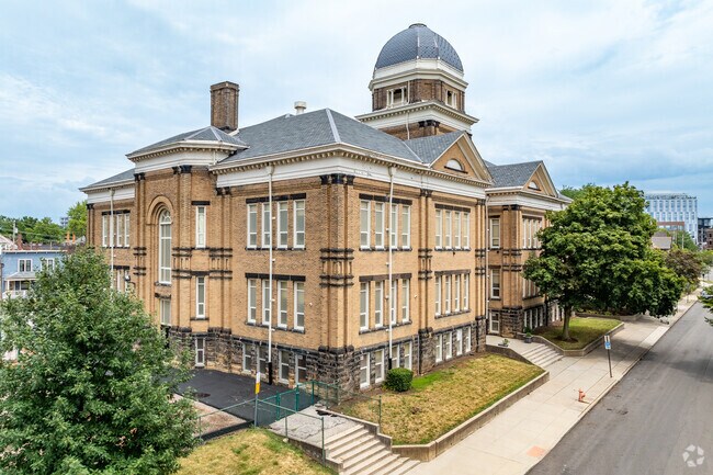 Hubbard Elementary School
