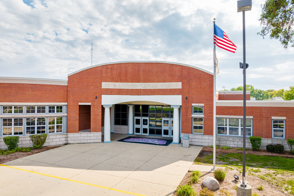 Jack London Middle School is a public school in Wheeling, IL.