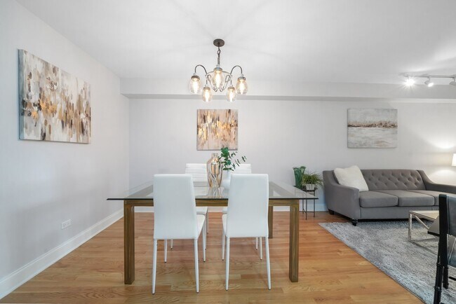 2131 N Larrabee St unit 6203, Chicago, IL 60614 - photo 5