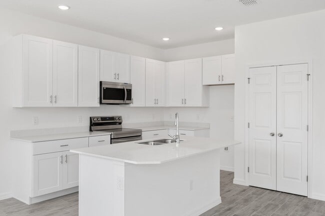 2524 Raghav Trail Rd, Tavares, FL 32778 - photo 3