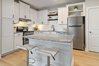 1035 Scales Rd, Suwanee, GA 30024