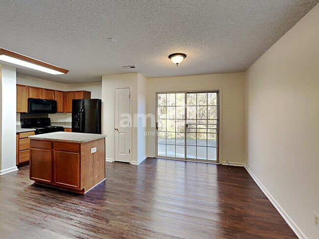 7739 Sullivans Trace Dr, Charlotte, NC 28217 - photo 5