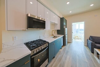 1317 W Jefferson Blvd, Los Angeles, CA 90007